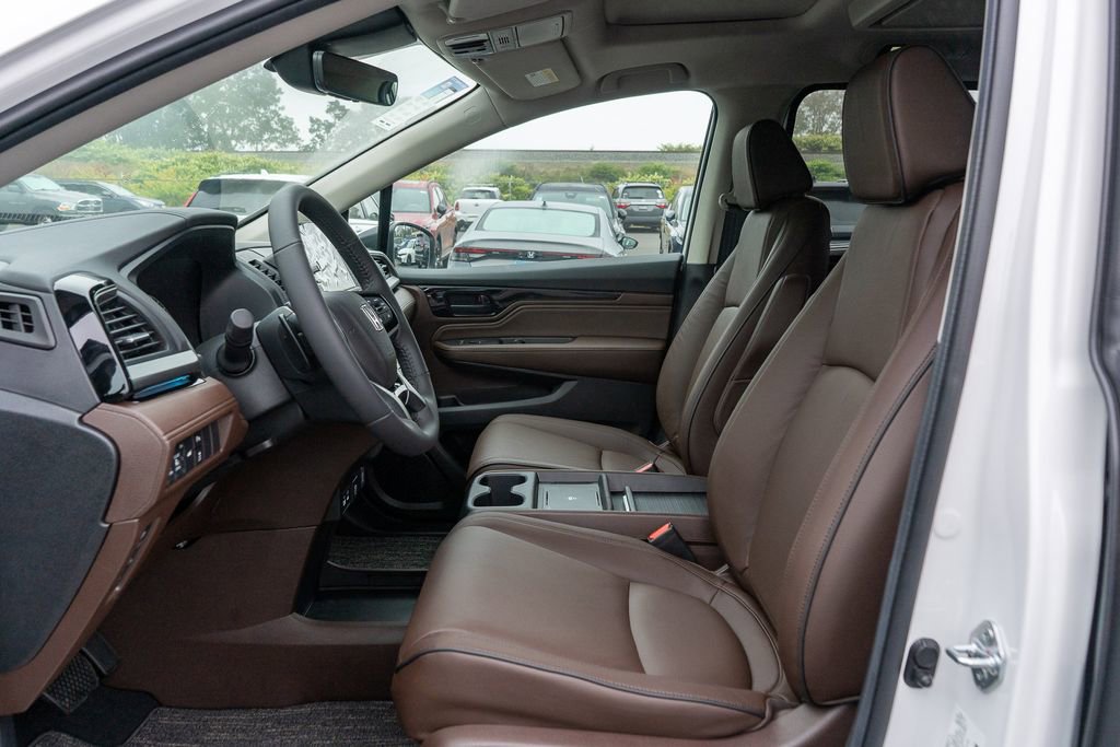 New 2026 Honda Odyssey Touring image 25