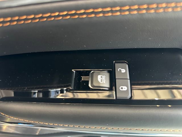 New 2026 Jeep Grand Wagoneer Summit AWD/4WD image 39