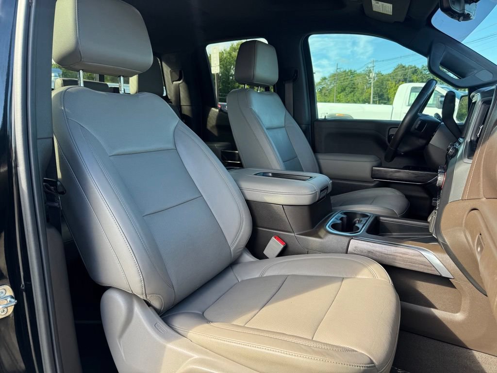 Used 2020 Chevrolet Silverado 1500 LTZ w/ LTZ Plus Package AWD/4WD image 11