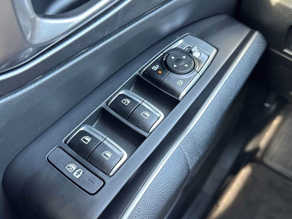 Used 2025 Kia Sorento LX FWD image 32