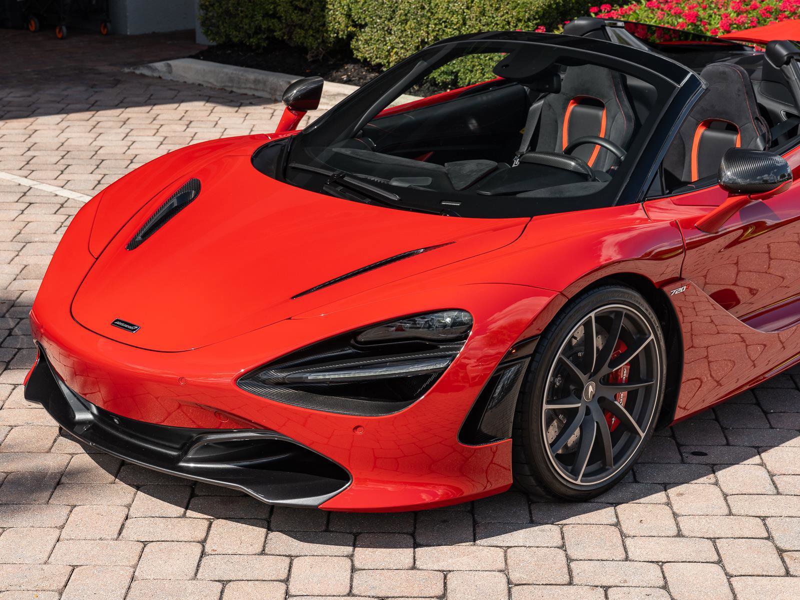 Used 2020 McLaren 720S Performance RWD image 21