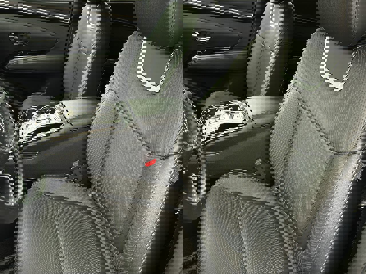 Used 2023 Hyundai Tucson Limited AWD/4WD image 14