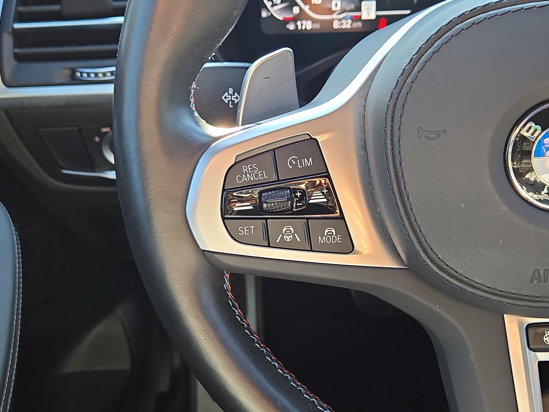Used 2023 BMW X4 M40i AWD/4WD image 21