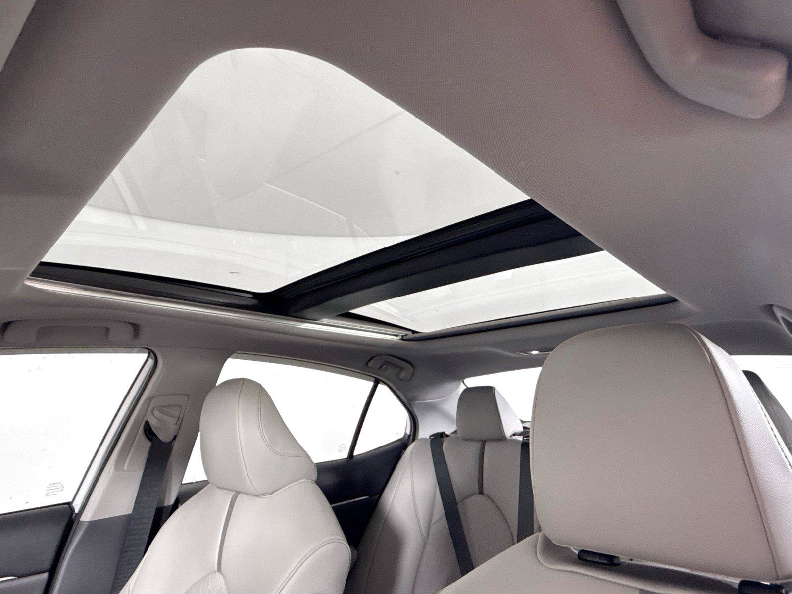 Certified 2023 Toyota Camry XSE FWD image 6