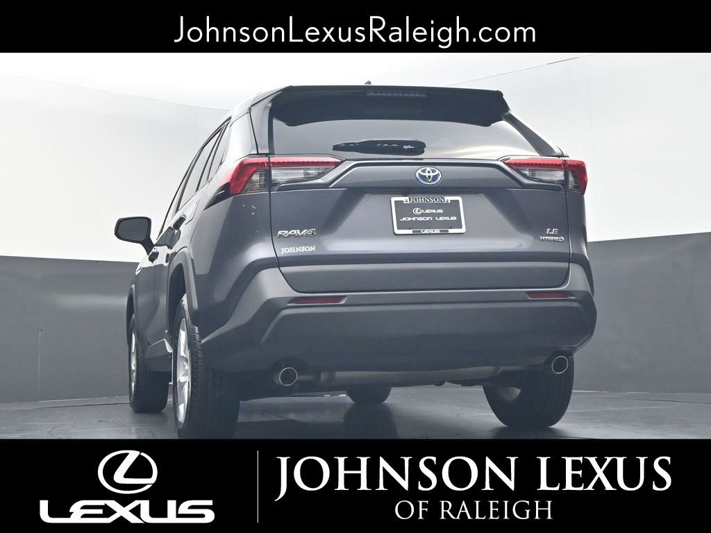 Used 2021 Toyota RAV4 LE AWD/4WD image 20
