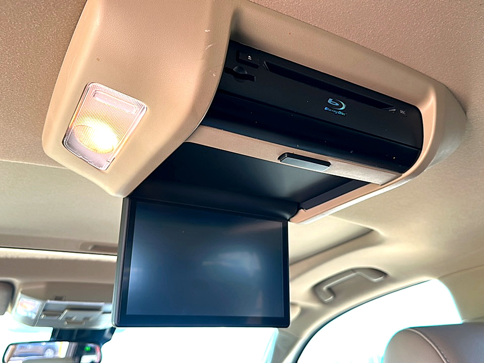 Used 2020 Toyota Sequoia Platinum RWD image 22