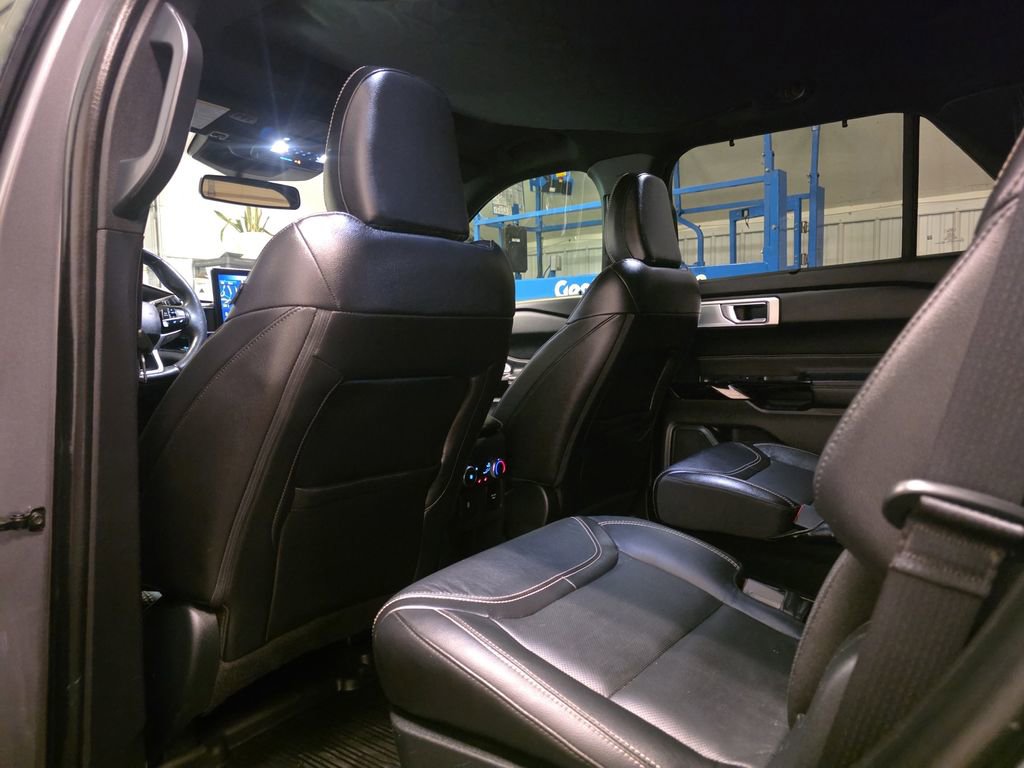 Used 2021 Ford Explorer ST w/ Equipment Group 401A AWD/4WD image 32