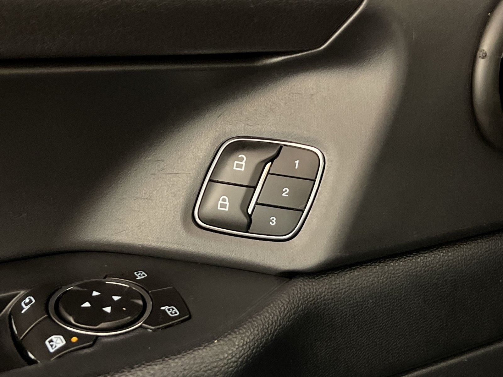 Used 2022 Ford Expedition Max XLT RWD image 33
