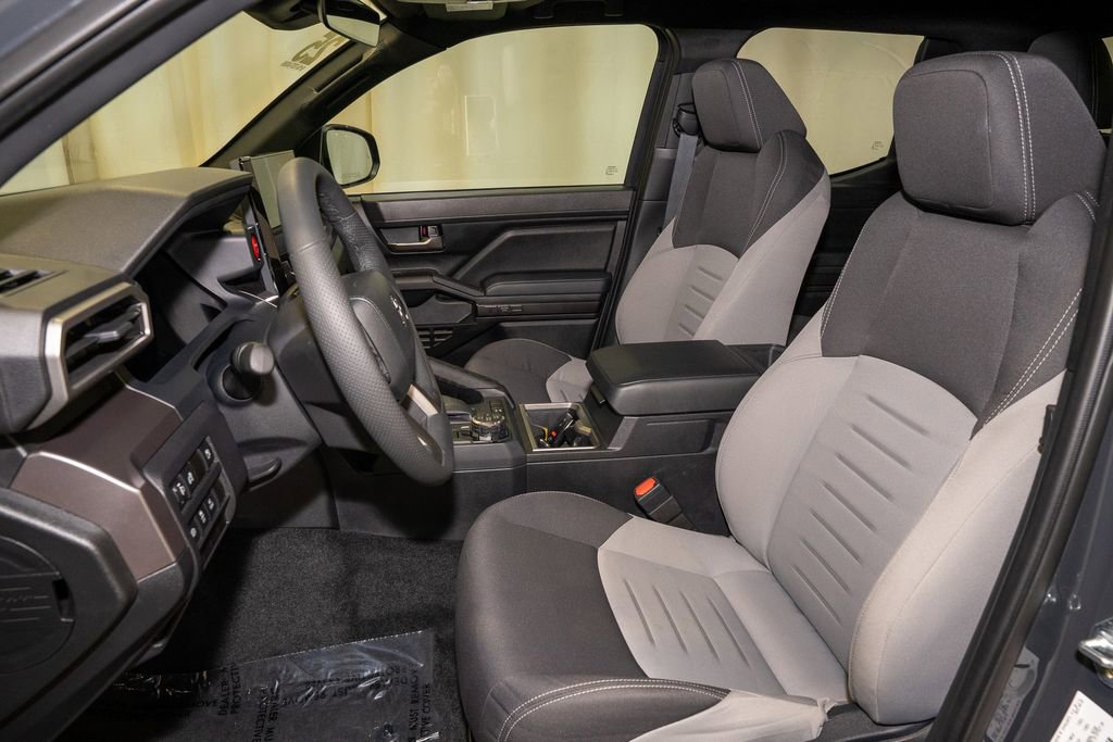 Used 2025 Toyota Tacoma TRD Off-Road image 10