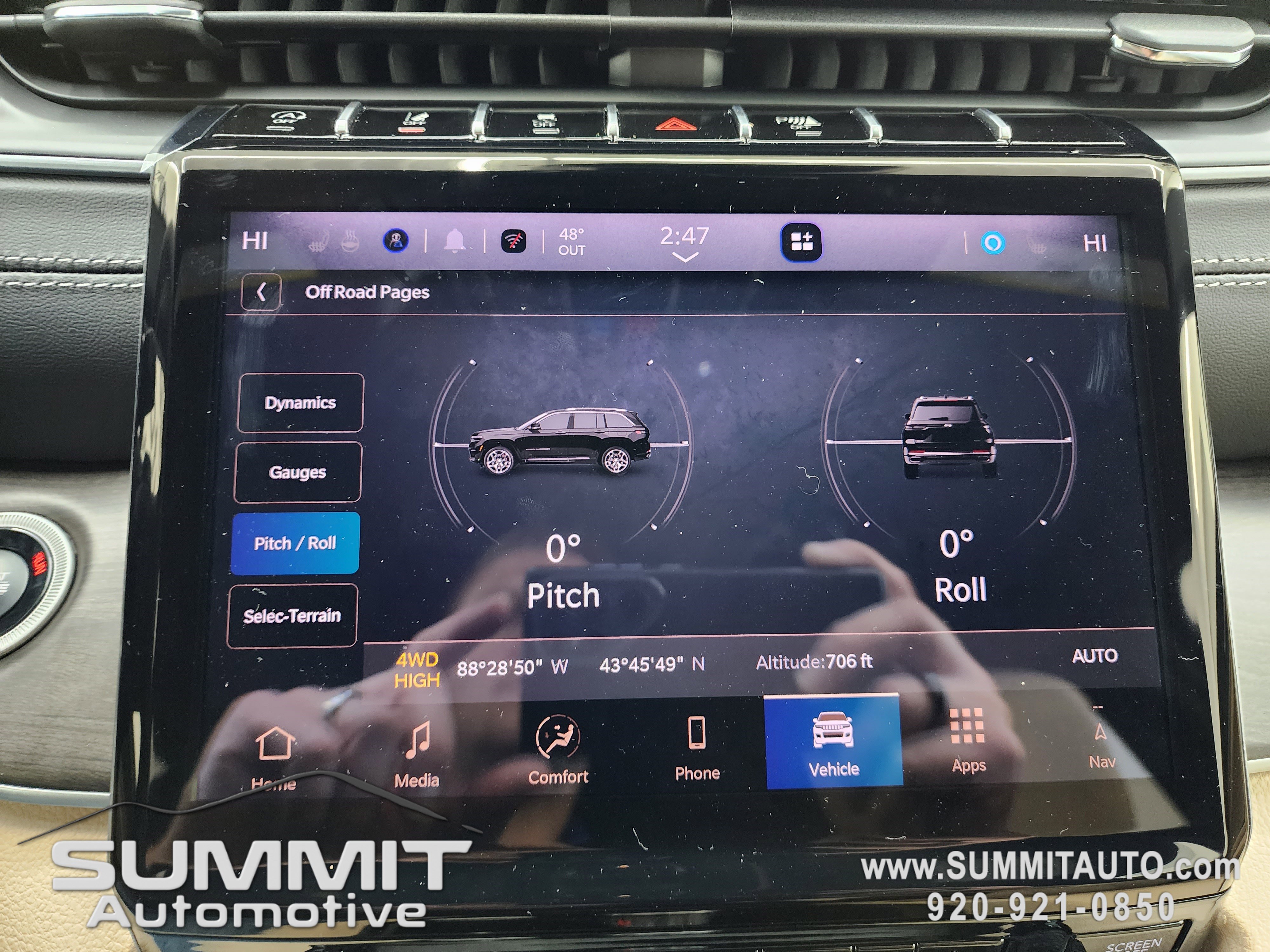 New 2025 Jeep Grand Cherokee Limited w/ Black Appearance Package image 61