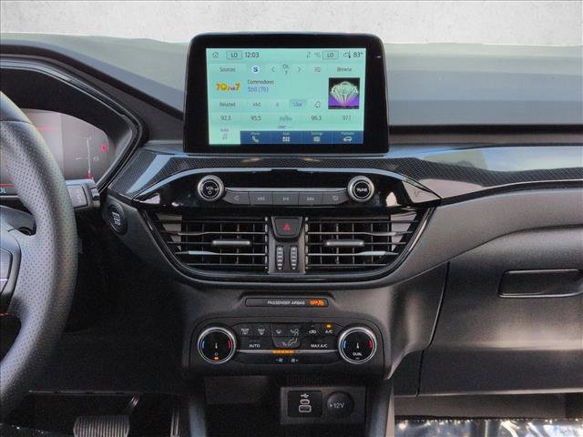 Used 2025 Ford Escape ST-Line image 14