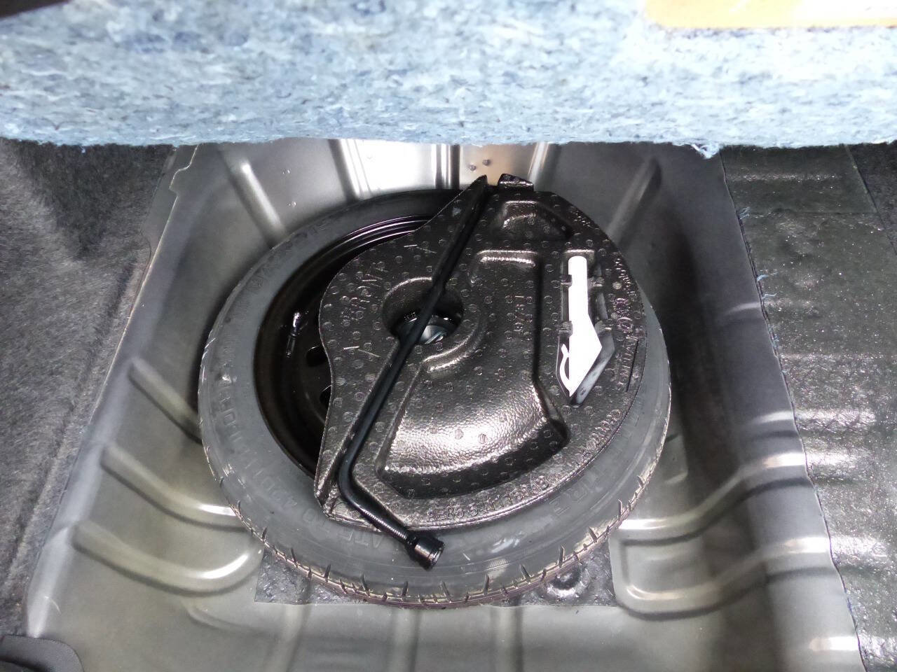 Used 2017 Ford Fiesta SE image 25