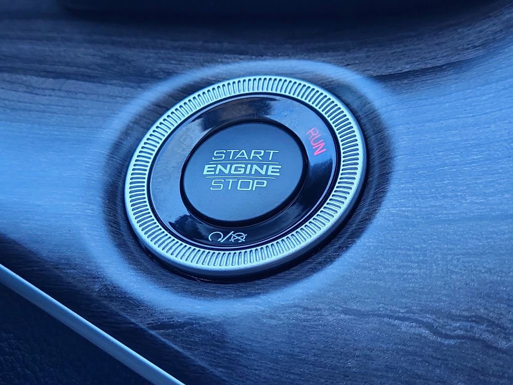 Used 2023 Jeep Grand Cherokee L Limited w/ Luxury Tech Group II image 24