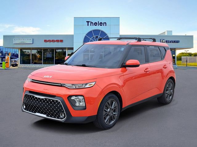 Used 2022 Kia Soul EX FWD image 2