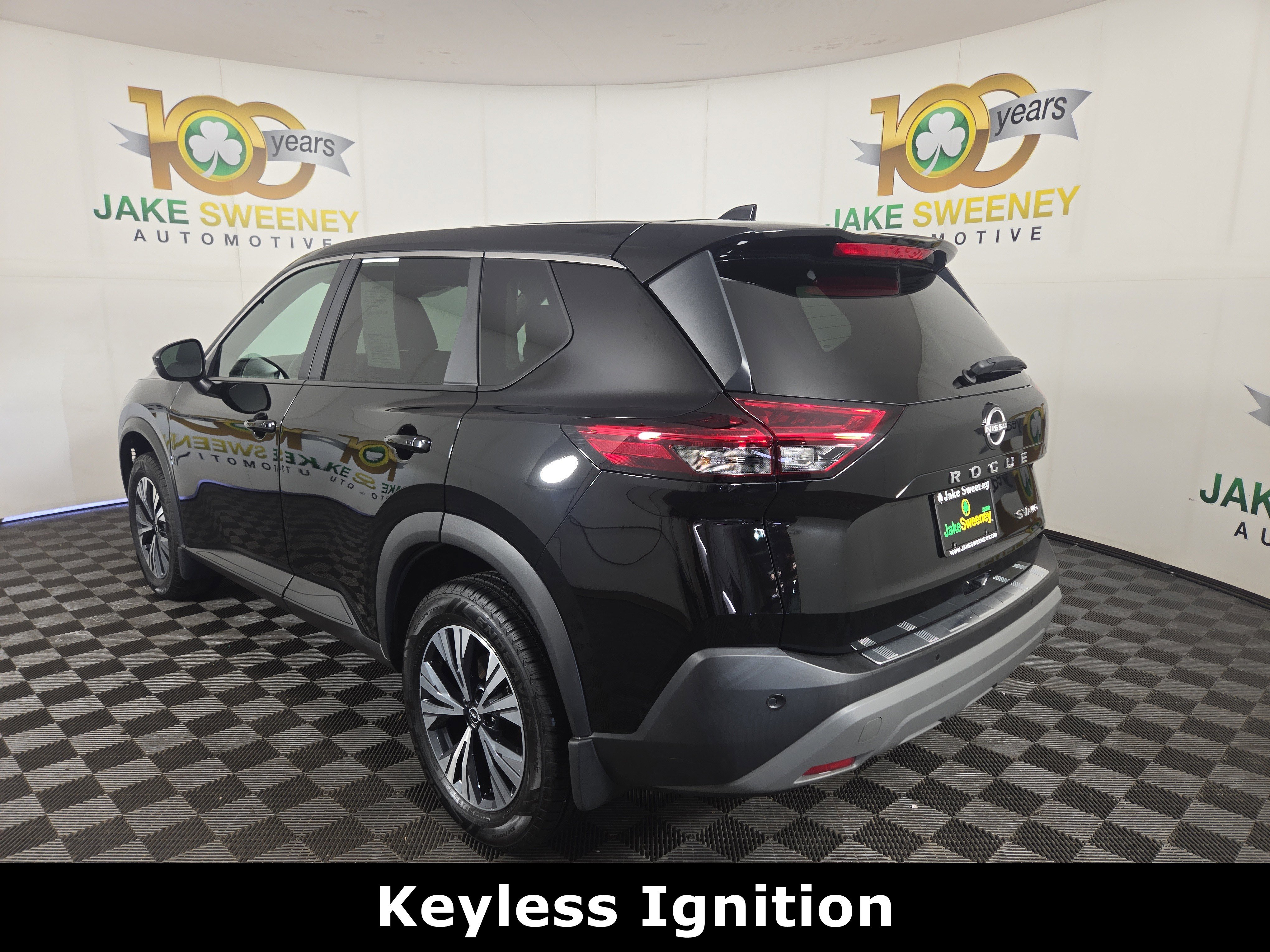 Used 2023 Nissan Rogue SV image 6