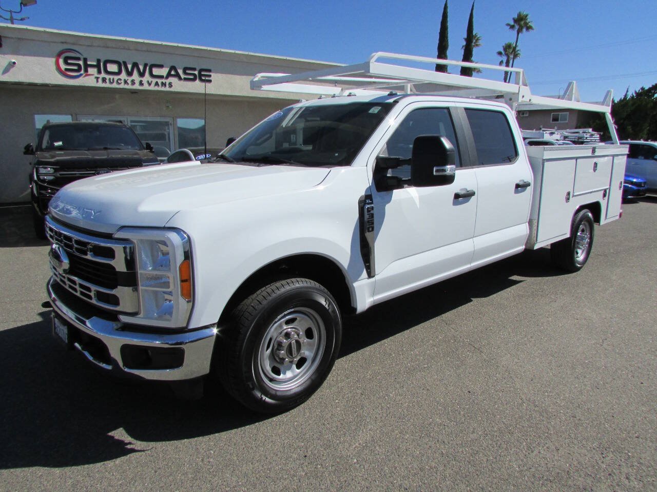 Used 2023 Ford F350 XL w/ XL Chrome Package RWD image 4