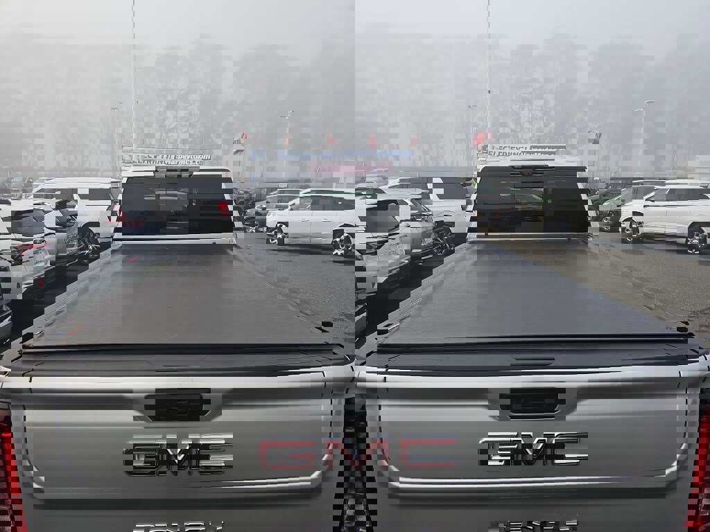 Used 2022 GMC Sierra 3500 Denali w/ Denali Ultimate Package image 5