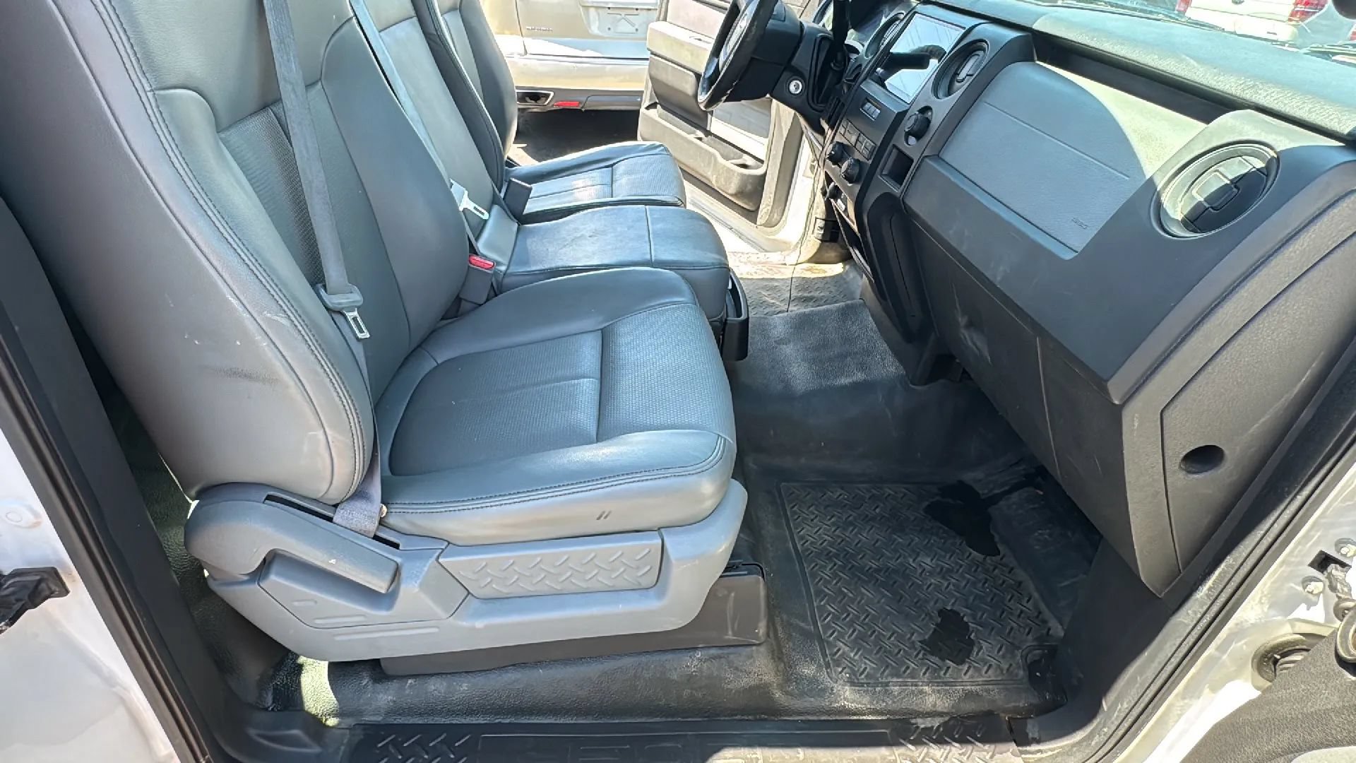 Used 2014 Ford F150 XL w/ Equipment Group 101A Mid RWD image 13