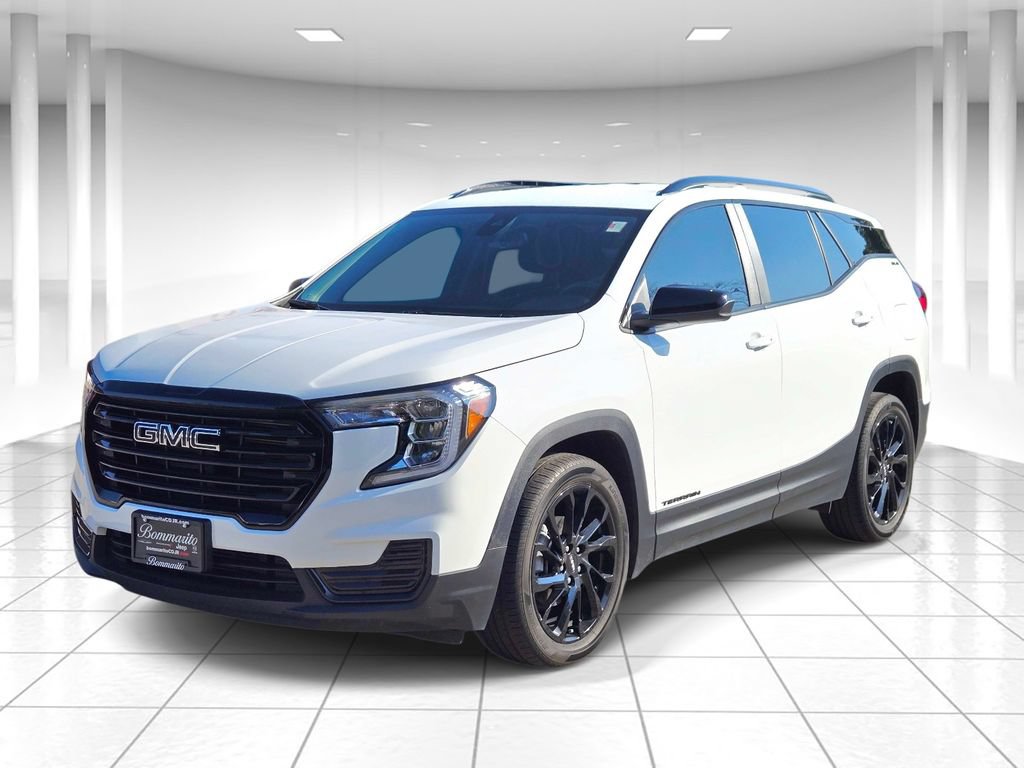 Used 2024 GMC Terrain SLE w/ Driver Convenience Package FWD image 7
