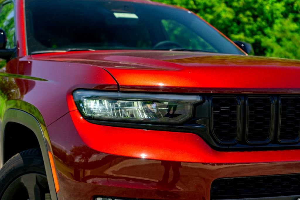 New 2025 Jeep Grand Cherokee L Limited w/ Black Appearance Package RWD image 4