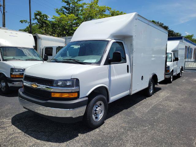 New 2025 Chevrolet Express 3500 w/ Power Convenience Package RWD image 23