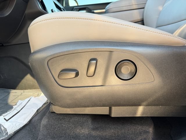 Used 2024 GMC Acadia Elevation w/ Black Edition FWD image 23