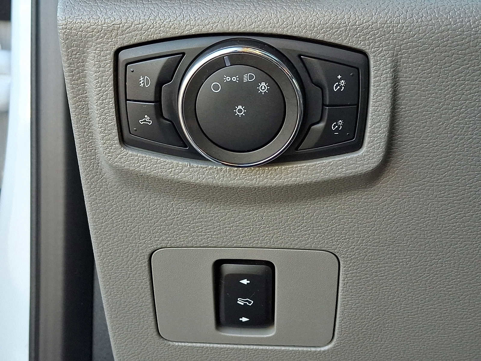 Certified 2022 Ford F450 XLT w/ XLT Value Package image 26