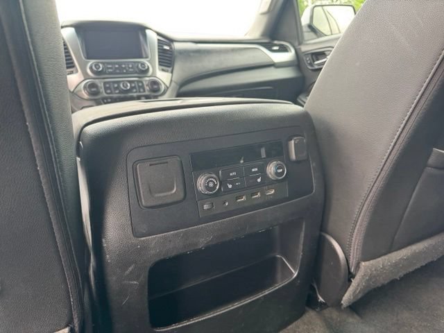 Used 2018 Chevrolet Suburban LT w/ LT Signature Package RWD image 33