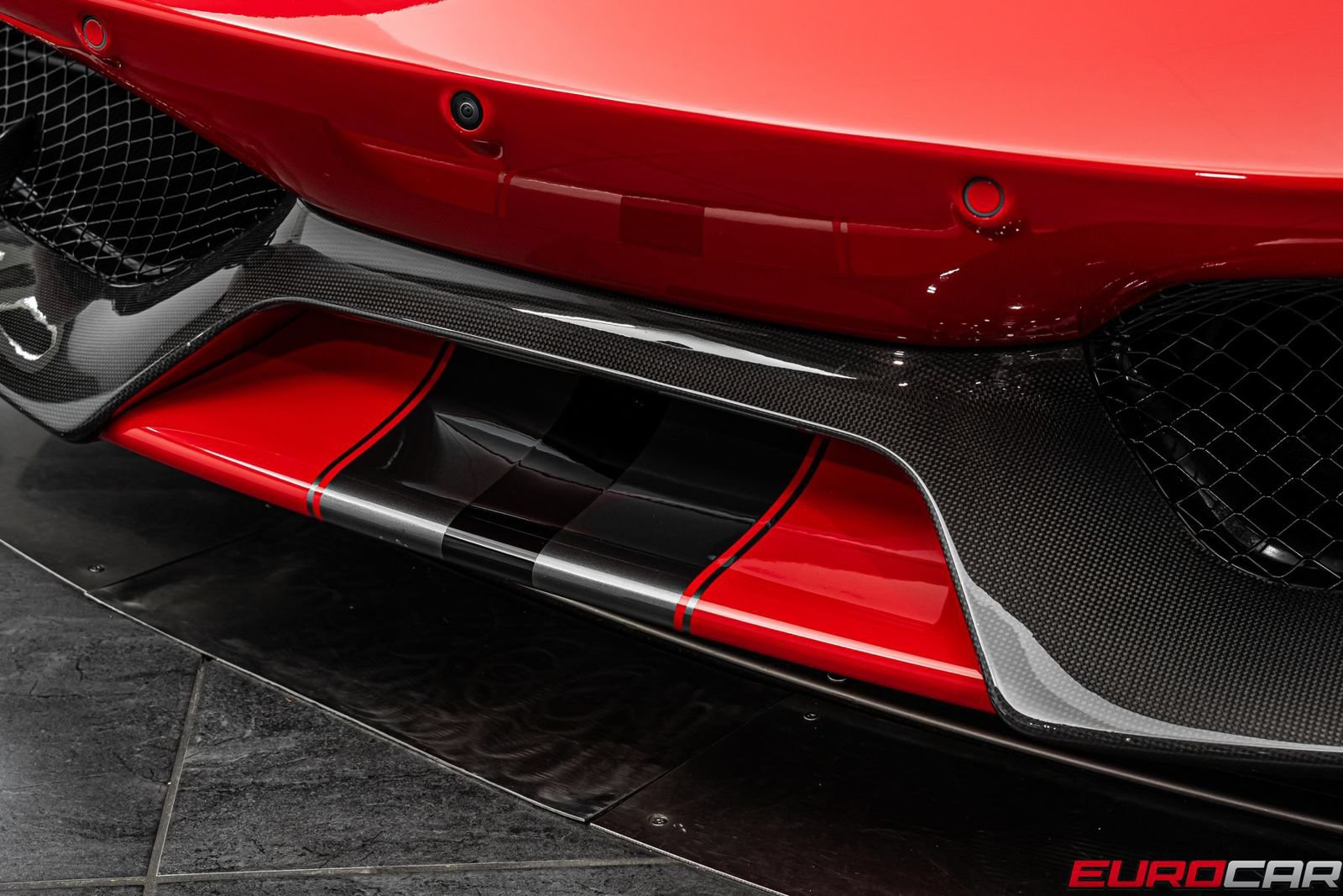 Used 2019 Ferrari 488 Pista Coupe RWD image 13