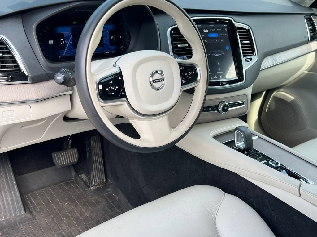 Used 2024 Volvo XC90 B6 Plus w/ Protection Package Premier AWD/4WD image 18
