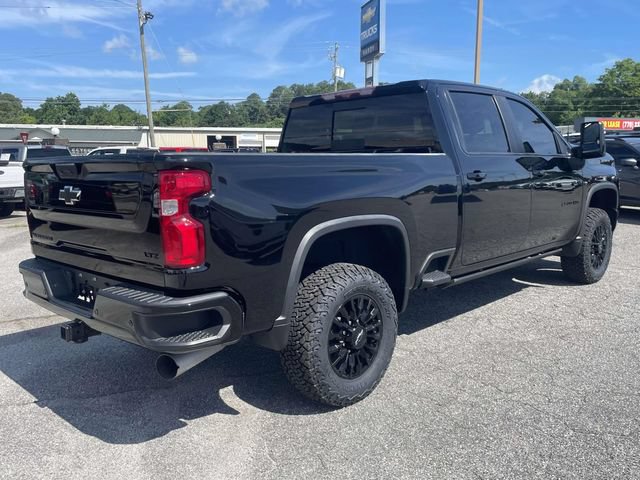 Used 2022 Chevrolet Silverado 2500 LTZ w/ LTZ Plus Package AWD/4WD image 3