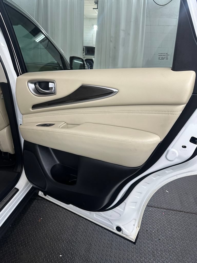 Used 2019 INFINITI QX60 Pure AWD/4WD image 31