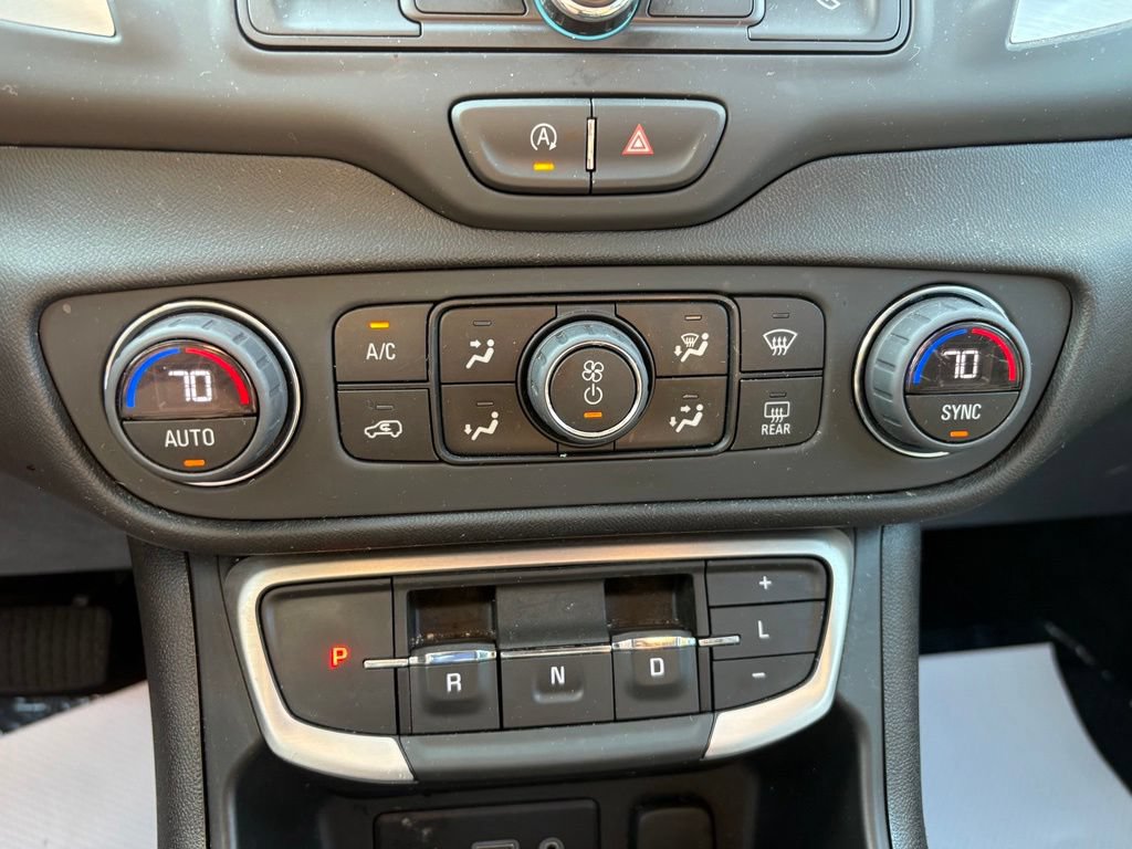 Used 2023 GMC Terrain SLE w/ Driver Convenience Package FWD image 22