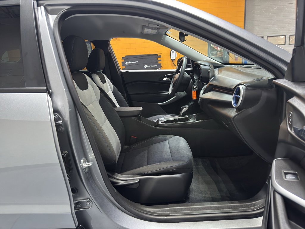 Used 2024 Chevrolet Trax LS w/ Driver Confidence Package image 16