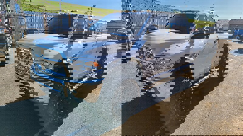 Used 2014 RAM 2500 Tradesman w/ Chrome Appearance Group image 3