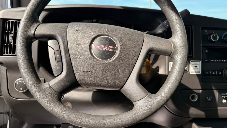 Used 2020 GMC Savana 3500 Extended w/ Driver Convenience Package RWD image 15