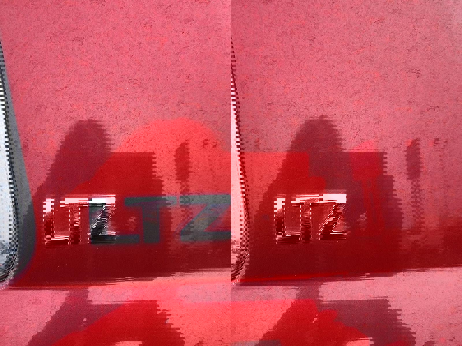 Used 2015 Chevrolet Suburban LTZ image 33