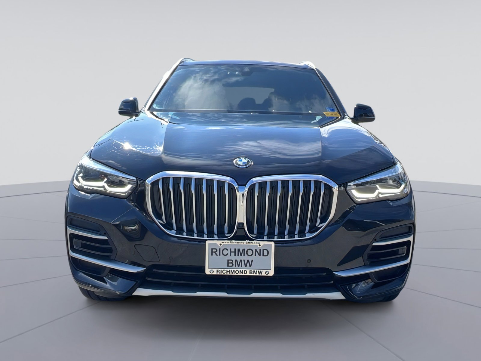 Used 2023 BMW X5 xDrive45e image 8