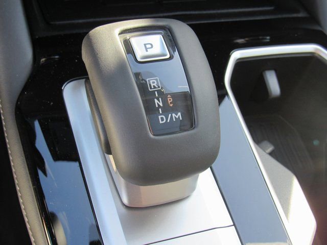 New 2025 Mitsubishi Outlander SE image 20