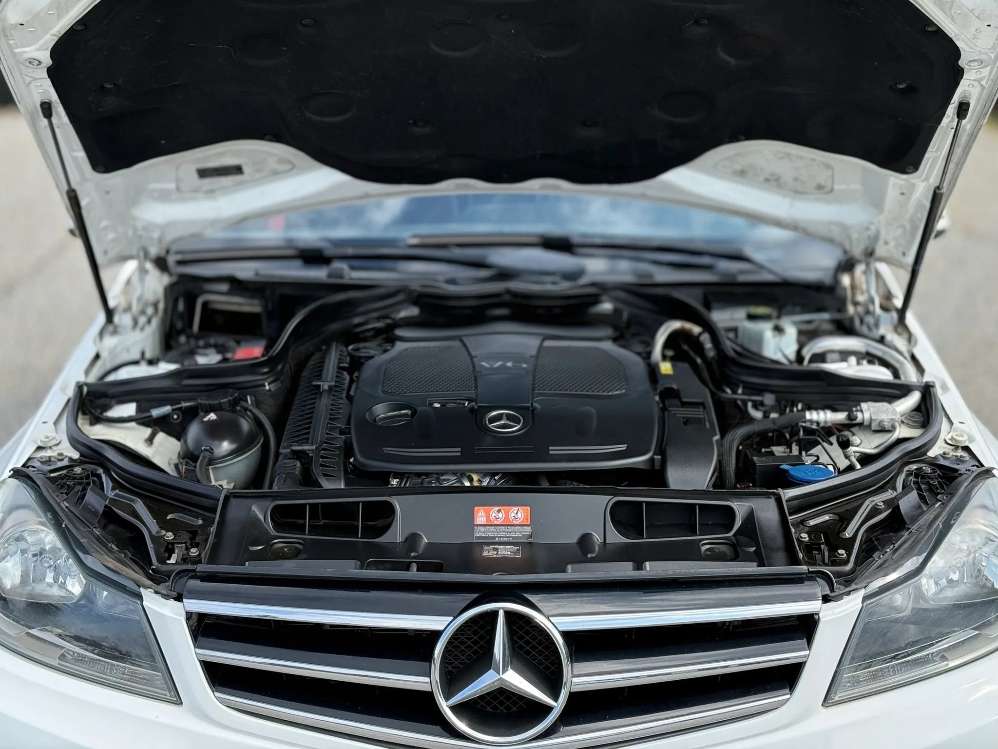 Used 2014 Mercedes-Benz C 300 4MATIC Sedan image 29