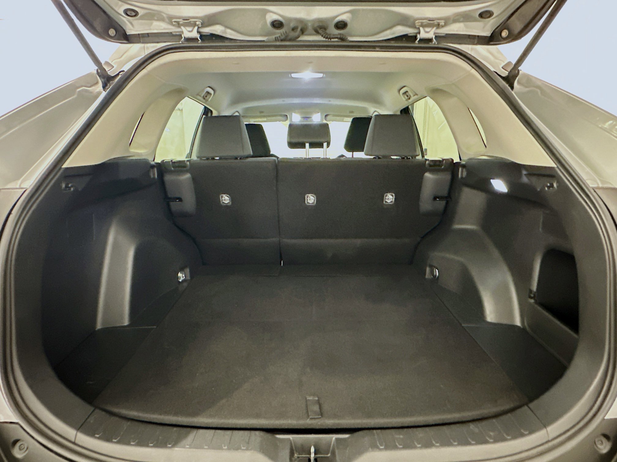 Used 2025 Toyota RAV4 LE image 30