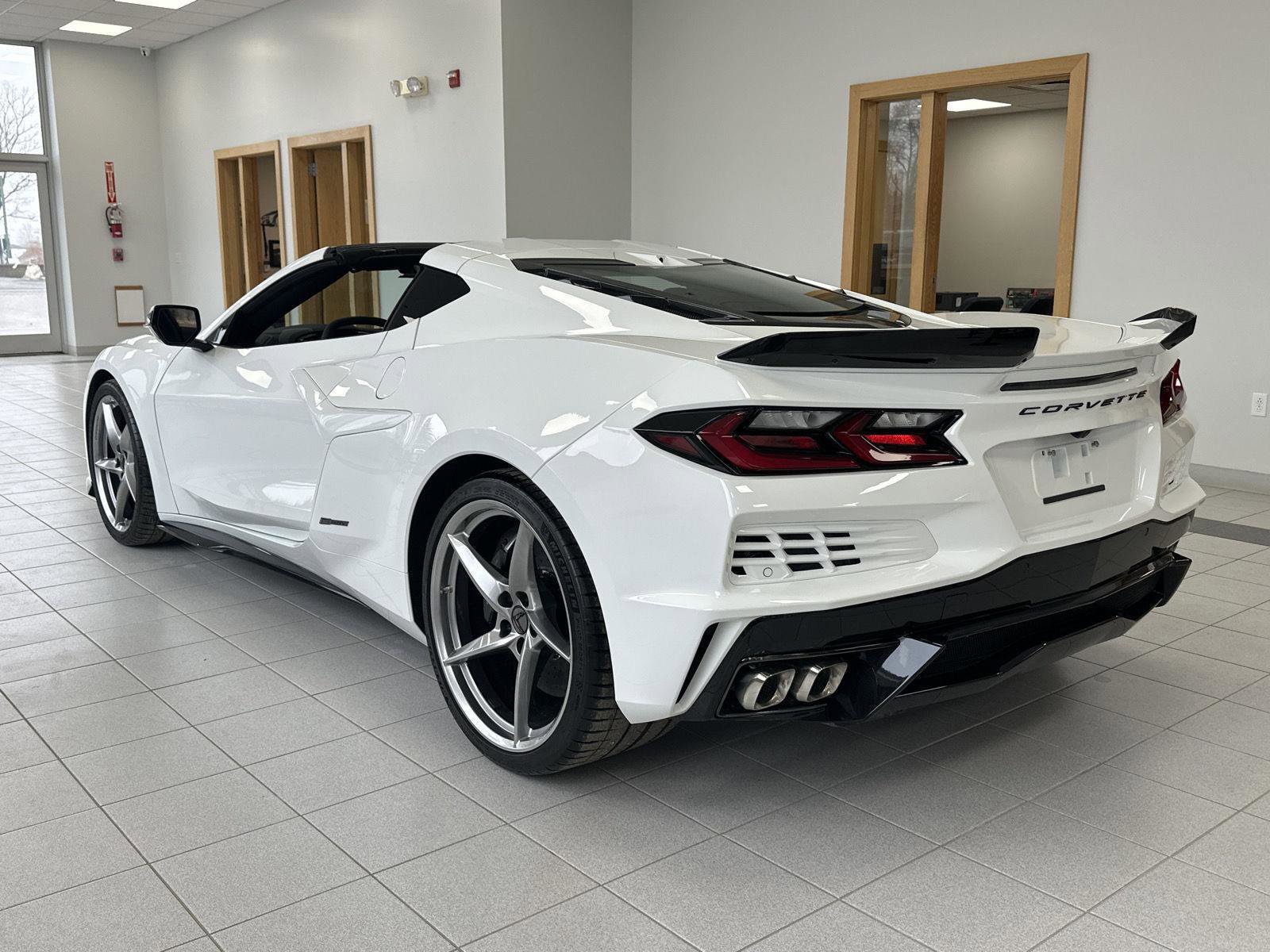 New 2025 Chevrolet Corvette E-Ray w/ ZER Performance Package image 7