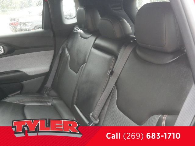 Used 2023 Jeep Compass Latitude AWD/4WD image 43