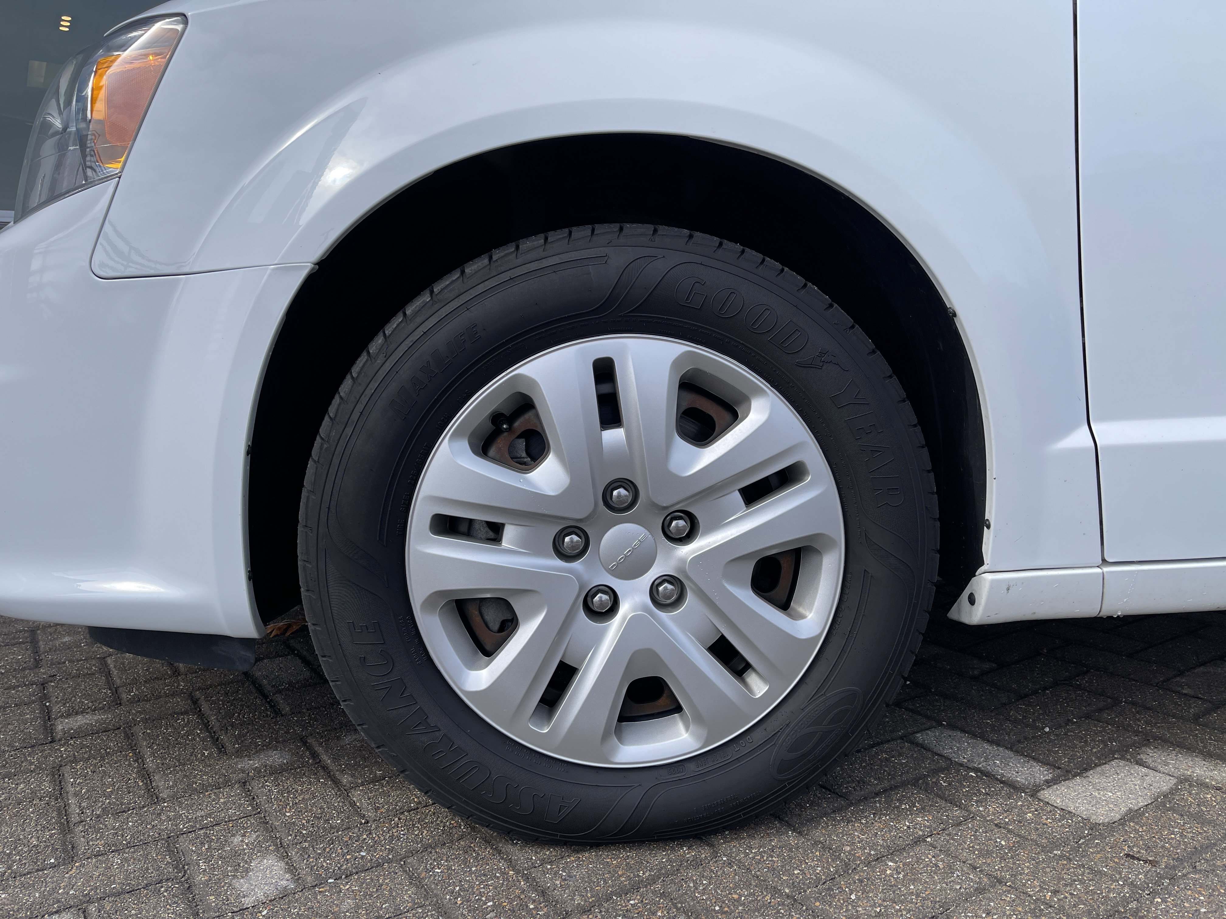 Used 2019 Dodge Grand Caravan SE image 11