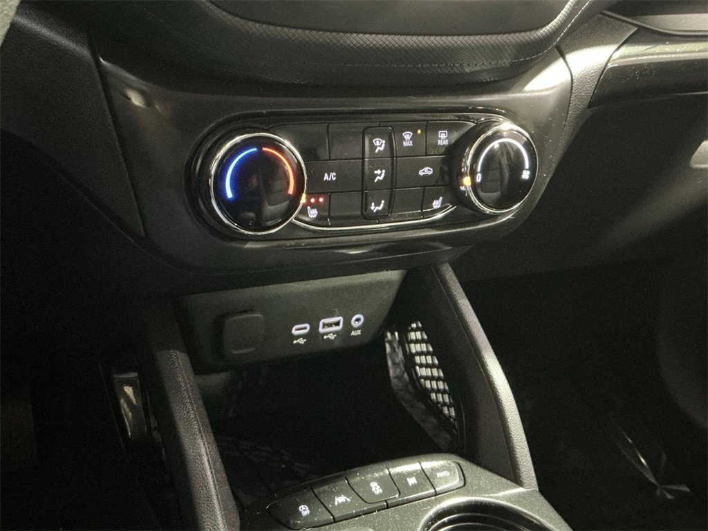 Used 2023 Chevrolet TrailBlazer LT image 29
