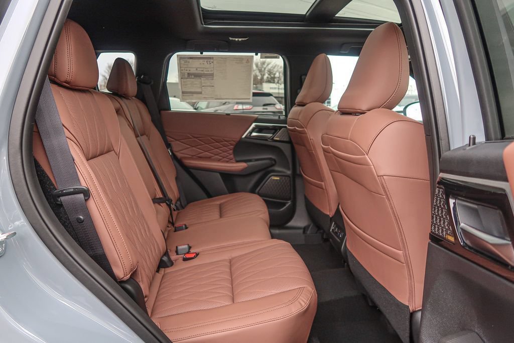 New 2026 Mitsubishi Outlander SEL AWD/4WD image 15