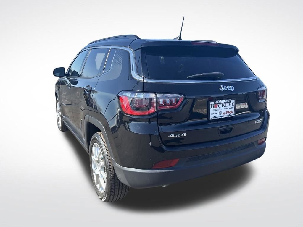 Used 2023 Jeep Compass Latitude w/ Sun and Sound Group image 5