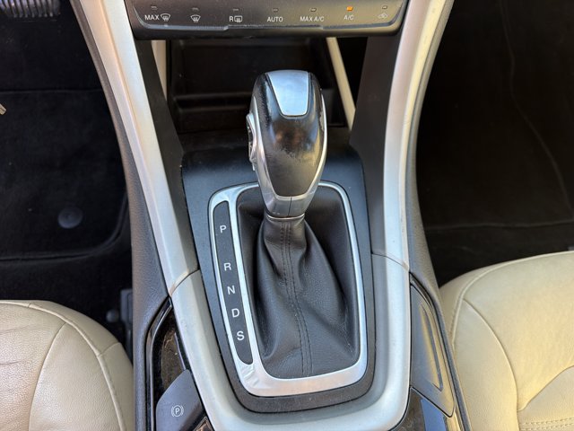 Used 2014 Ford Fusion SE w/ Equipment Group 202A FWD image 15