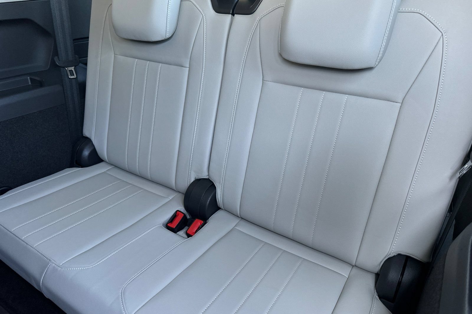 Used 2023 Volkswagen Tiguan SE FWD image 15