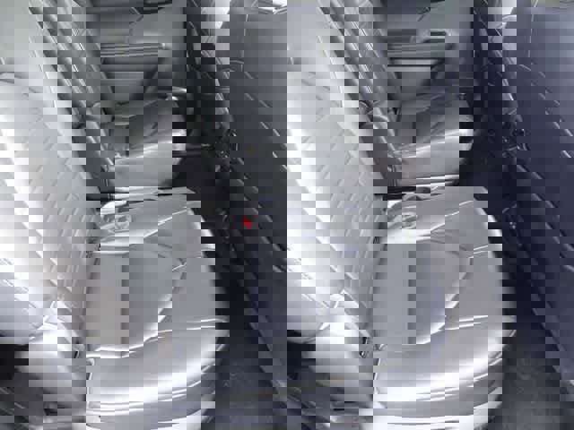 Used 2023 Toyota Highlander XLE image 11